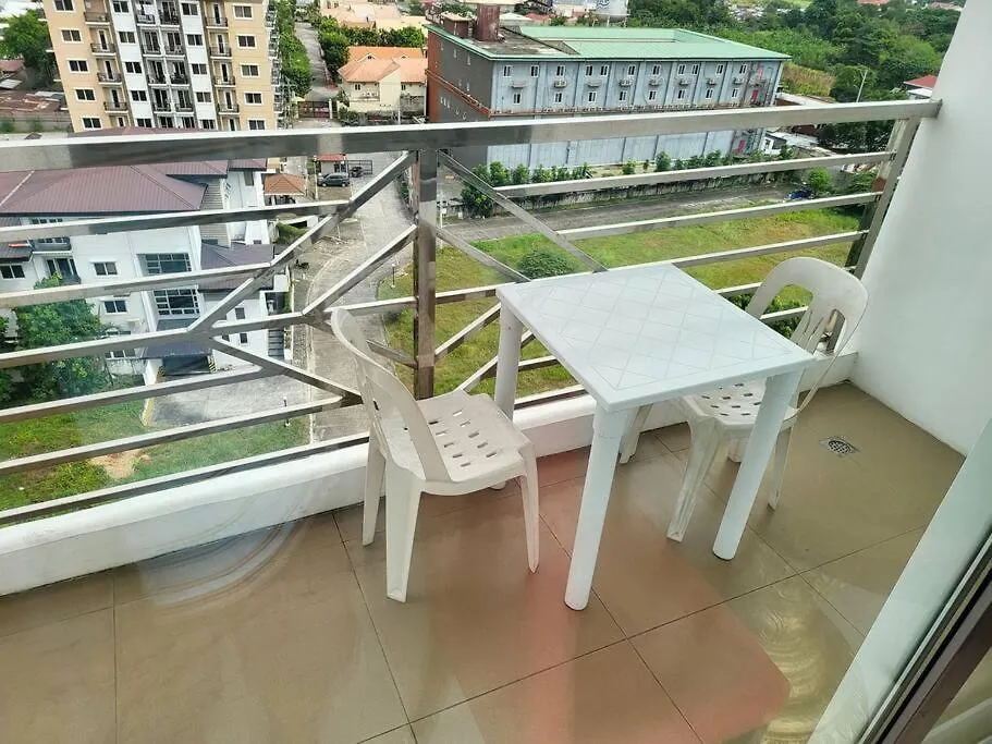 Sheryll Escapes - Kandi Palace Posh 9Th Floor New Studio With King Bed And Housekeeping Angeles 0*,  Filippijnen